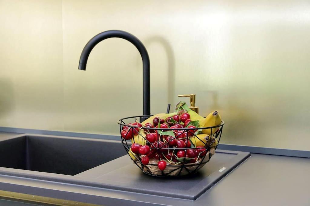 Apartamento Ych Trilocale Finemente Arredato Vicino Metro *